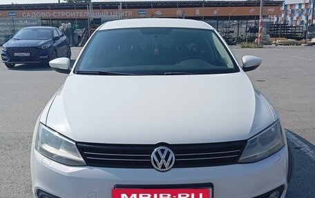 Volkswagen Jetta VI, 2012 год, 990 000 рублей, 3 фотография