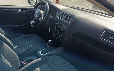 Volkswagen Jetta VI, 2012 год, 990 000 рублей, 12 фотография