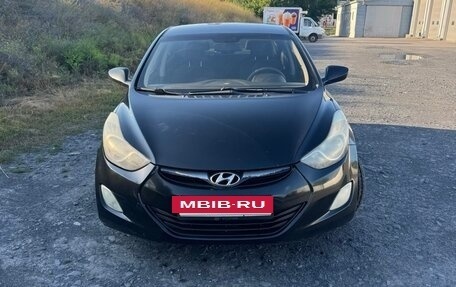 Hyundai Elantra V, 2011 год, 650 000 рублей, 3 фотография