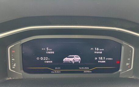 Volkswagen Tiguan II, 2023 год, 2 500 000 рублей, 13 фотография