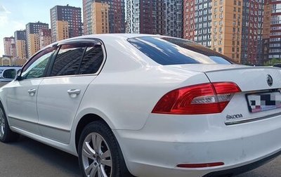 Skoda Superb III рестайлинг, 2013 год, 799 000 рублей, 1 фотография