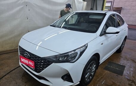 Hyundai Solaris II рестайлинг, 2021 год, 1 790 000 рублей, 1 фотография