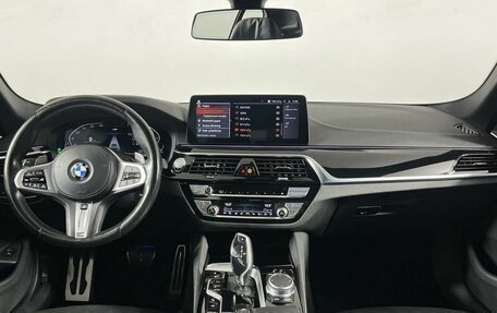 BMW 5 серия, 2020 год, 4 499 000 рублей, 15 фотография