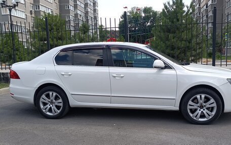 Skoda Superb III рестайлинг, 2013 год, 799 000 рублей, 2 фотография