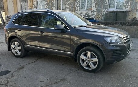 Volkswagen Touareg III, 2011 год, 2 300 000 рублей, 3 фотография