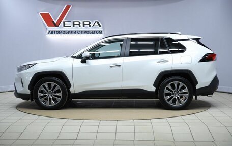 Toyota RAV4, 2020 год, 3 790 000 рублей, 8 фотография
