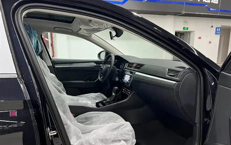 Skoda Superb III рестайлинг, 2026 год, 2 200 000 рублей, 14 фотография