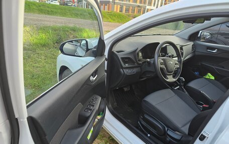 Hyundai Solaris II рестайлинг, 2021 год, 1 790 000 рублей, 5 фотография