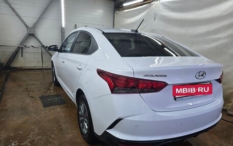 Hyundai Solaris II рестайлинг, 2021 год, 1 790 000 рублей, 4 фотография