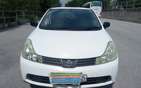 Nissan Wingroad III, 2011 год, 720 000 рублей, 1 фотография