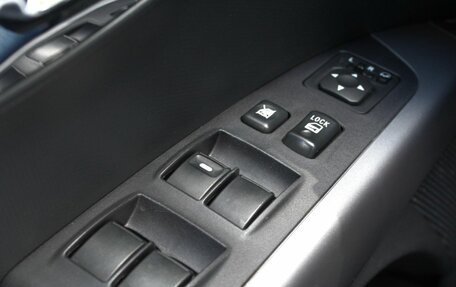 Mitsubishi Outlander III рестайлинг 3, 2010 год, 1 040 000 рублей, 14 фотография