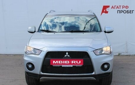 Mitsubishi Outlander III рестайлинг 3, 2010 год, 1 040 000 рублей, 2 фотография