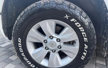 Toyota Hilux VIII, 2016 год, 2 190 000 рублей, 5 фотография