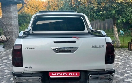 Toyota Hilux VIII, 2016 год, 2 190 000 рублей, 2 фотография