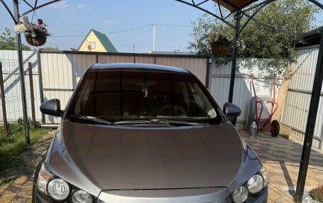 Chevrolet Aveo III, 2014 год, 700 000 рублей, 2 фотография