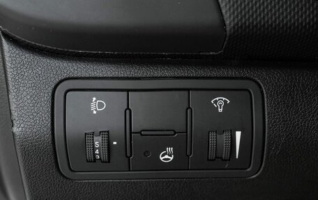 Hyundai Solaris II рестайлинг, 2015 год, 1 000 000 рублей, 22 фотография