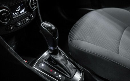 Hyundai Solaris II рестайлинг, 2015 год, 1 000 000 рублей, 21 фотография