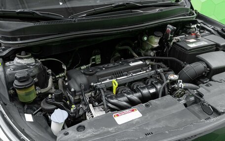 Hyundai Solaris II рестайлинг, 2015 год, 1 000 000 рублей, 25 фотография
