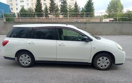 Nissan Wingroad III, 2011 год, 720 000 рублей, 2 фотография