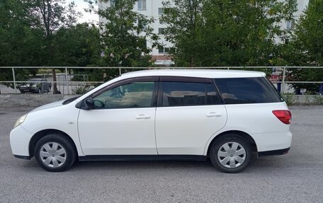 Nissan Wingroad III, 2011 год, 720 000 рублей, 3 фотография