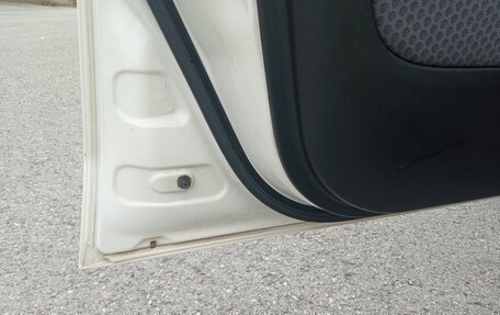 Nissan Wingroad III, 2011 год, 720 000 рублей, 17 фотография