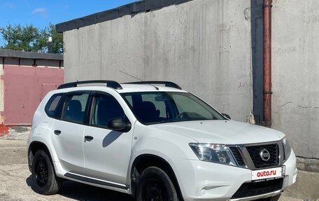 Nissan Terrano III, 2016 год, 1 000 000 рублей, 3 фотография