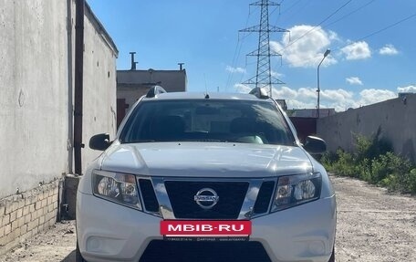 Nissan Terrano III, 2016 год, 1 000 000 рублей, 2 фотография