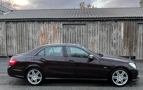 Mercedes-Benz E-Класс, 2011 год, 1 650 000 рублей, 6 фотография