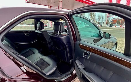 Mercedes-Benz E-Класс, 2011 год, 1 650 000 рублей, 10 фотография