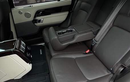 Land Rover Range Rover IV рестайлинг, 2018 год, 7 500 000 рублей, 13 фотография