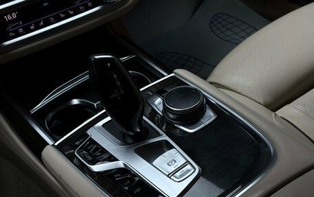 BMW 7 серия, 2015 год, 2 999 000 рублей, 22 фотография