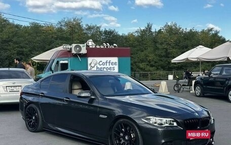 BMW 5 серия, 2010 год, 1 500 000 рублей, 3 фотография