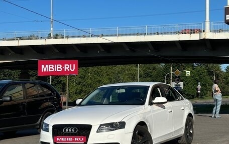 Audi A4, 2010 год, 860 000 рублей, 2 фотография