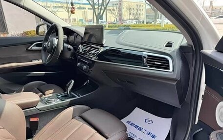 BMW 1 серия, 2023 год, 1 680 000 рублей, 7 фотография
