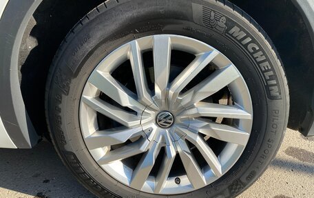 Volkswagen Touareg III, 2018 год, 4 400 000 рублей, 18 фотография