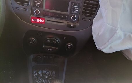 KIA Rio II, 2011 год, 190 000 рублей, 4 фотография