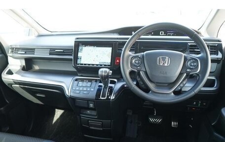 Honda Stepwgn IV, 2021 год, 1 790 000 рублей, 6 фотография