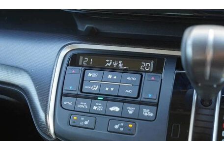 Honda Stepwgn IV, 2021 год, 1 790 000 рублей, 18 фотография