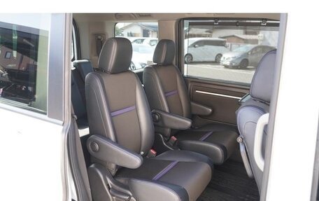 Honda Stepwgn IV, 2021 год, 1 790 000 рублей, 22 фотография
