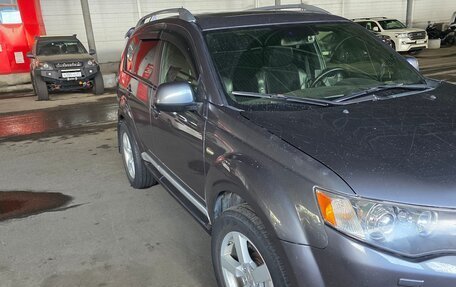 Mitsubishi Outlander III рестайлинг 3, 2007 год, 1 200 000 рублей, 4 фотография