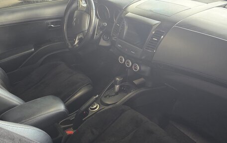 Mitsubishi Outlander III рестайлинг 3, 2007 год, 1 200 000 рублей, 7 фотография