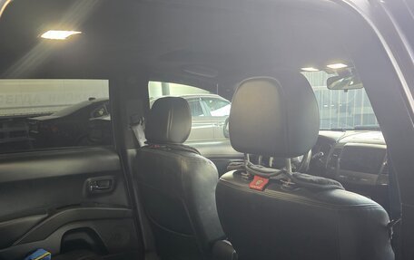 Mitsubishi Outlander III рестайлинг 3, 2007 год, 1 200 000 рублей, 9 фотография