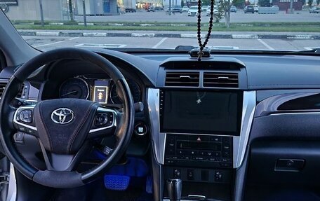 Toyota Camry, 2016 год, 2 100 000 рублей, 12 фотография