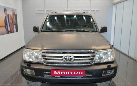Toyota Land Cruiser 100 рестайлинг 2, 2006 год, 1 250 000 рублей, 2 фотография