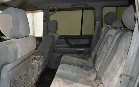 Toyota Land Cruiser 100 рестайлинг 2, 2006 год, 1 250 000 рублей, 14 фотография