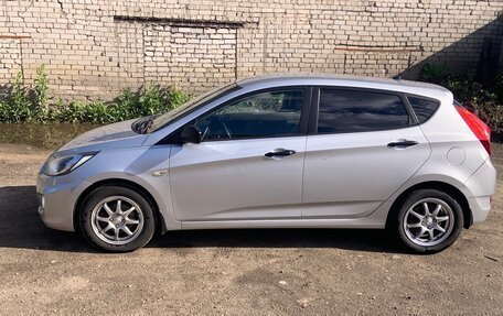 Hyundai Solaris II рестайлинг, 2014 год, 750 000 рублей, 2 фотография