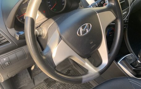 Hyundai Solaris II рестайлинг, 2014 год, 750 000 рублей, 6 фотография