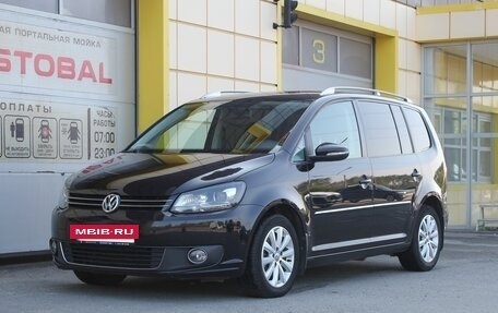 Volkswagen Touran III, 2012 год, 1 295 000 рублей, 2 фотография