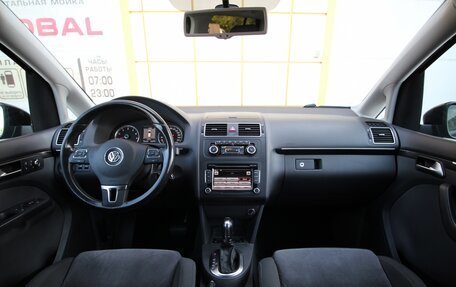 Volkswagen Touran III, 2012 год, 1 295 000 рублей, 10 фотография