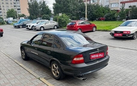 Opel Vectra B рестайлинг, 1997 год, 135 000 рублей, 1 фотография